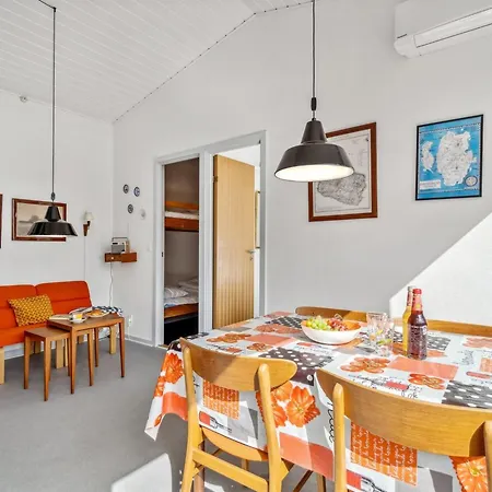 Apartment Effy - 300m From The Sea By Interhome
