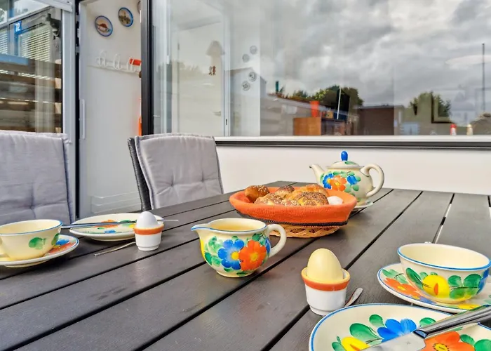Effy - 300m From The Sea By Interhome *